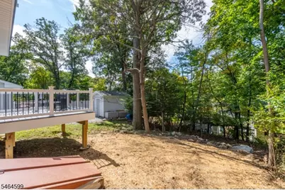 204 Idalroy Trl, Hopatcong, NJ 07843 - Photo 31