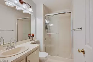 26 Townsend Ct, Franklin Township, NJ 08823 - Photo 13