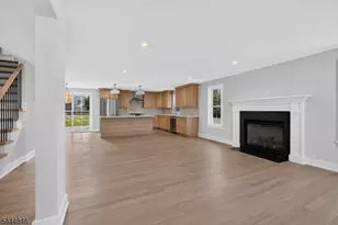 2240 Evergreen Ave, Scotch Plains Township, NJ 07076 - Photo 5