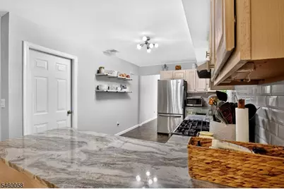 4 Star Lake Rd #E, Bloomingdale, NJ 07403 - Photo 7