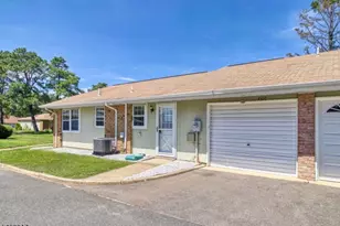 27D Cambridge Cir, Manchester Township, NJ 08759 - Photo 3