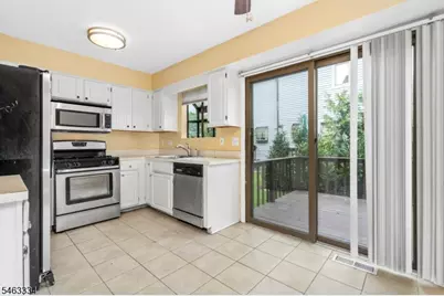 21 Village Park Ct, Scotch Plains Township, NJ 07076 - Photo 7