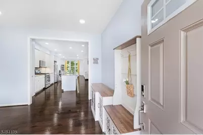 33 Woodland Way, Mount Arlington, NJ 07856 - Photo 3