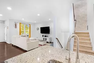33 Woodland Wy, Mount Arlington, NJ 07856 - Photo 13