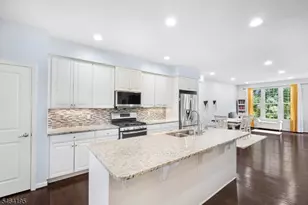 33 Woodland Wy, Mount Arlington, NJ 07856 - Photo 7