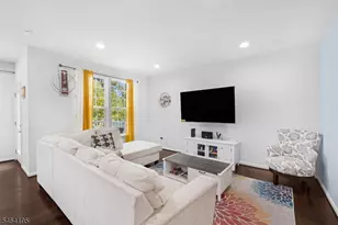 33 Woodland Wy, Mount Arlington, NJ 07856 - Photo 9