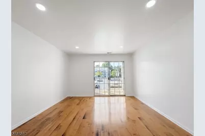 1013 Waterford Dr, Edison Twp., NJ 08817 - Photo 15