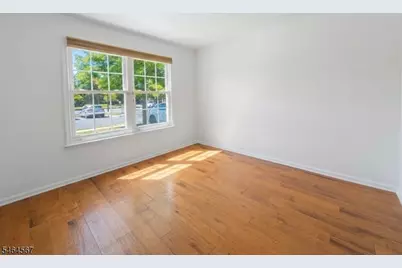 1013 Waterford Dr, Edison Twp., NJ 08817 - Photo 23