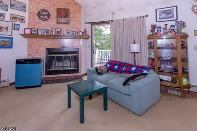 9 White Pine Trl, Wantage, NJ 07461 - Photo 3