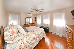 69 8th Ave, Hawthorne, NJ 07506 - Photo 15