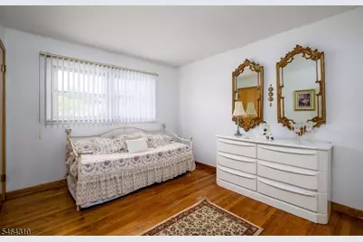385 Jensen Ave, Rahway, NJ 07065 - Photo 15