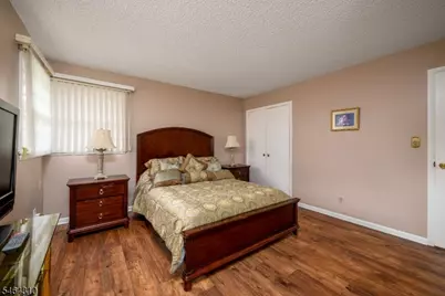 385 Jensen Ave, Rahway, NJ 07065 - Photo 9