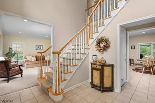 10 Berkshire Way, Holland Township, NJ 08848 - Photo 3