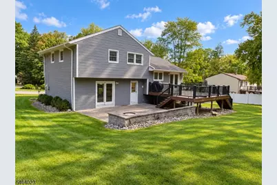 7 Crossbrook Ln, West Caldwell, NJ 07006 - Photo 3