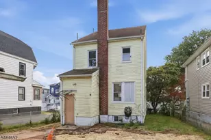 82 Berkshire Pl, Irvington, NJ 07111 - Photo 25
