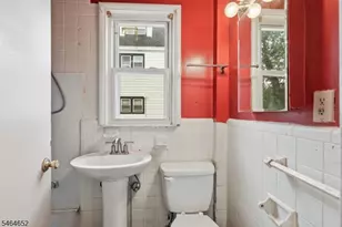 82 Berkshire Pl, Irvington, NJ 07111 - Photo 17