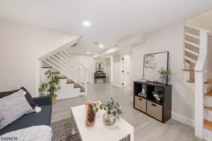 28 Taranto Ct, Maplewood, NJ 07040 - Photo 15