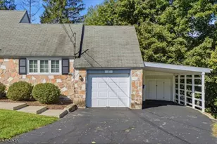 7 Putting Green, Sparta Township, NJ 07871 - Photo 5