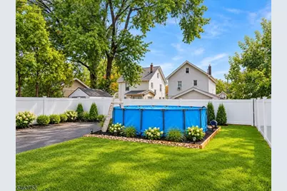 419 Locust St, Roselle Park, NJ 07204 - Photo 33