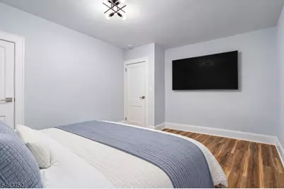 419 Locust St, Roselle Park, NJ 07204 - Photo 21