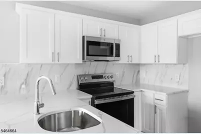 388 Summer Ave, Newark, NJ 07104 - Photo 5