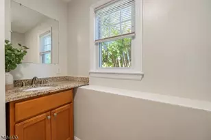 16 Lincoln St, Morristown, NJ 07960 - Photo 9