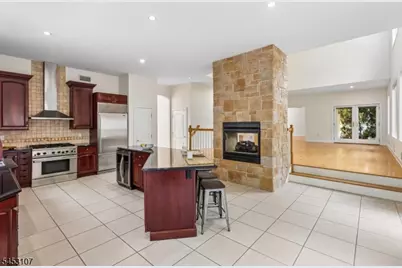1000 Sunny Slope Dr, Mountainside, NJ 07092 - Photo 15