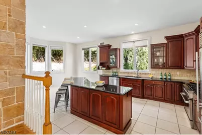 1000 Sunny Slope Dr, Mountainside, NJ 07092 - Photo 13