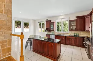 1000 Sunny Slope Dr, Mountainside, NJ 07092 - Photo 13