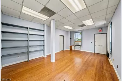 29 Summit Ave, Clifton, NJ 07013 - Photo 29