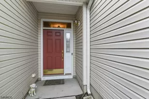 227 Concord Pl, Hopewell Township, NJ 08534 - Photo 3