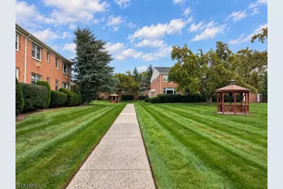 605 Grove St #E10, Clifton, NJ 07013 - Photo 35