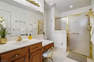 153 Merry Ln, Hillsborough Township, NJ 08844 - Photo 21