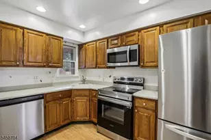 44 Jamestown Rd, Bernards Township, NJ 07920 - Photo 9
