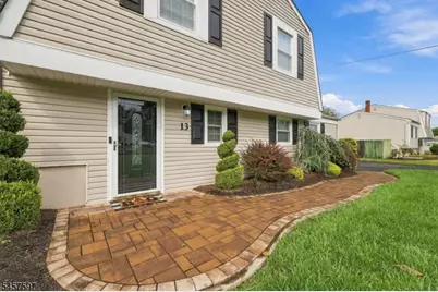 13 Nottingham Way, Hillsborough Township, NJ 08844 - Photo 7