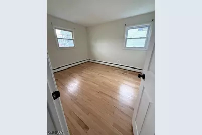 21 McGuire St, Woodbridge Township, NJ 08840 - Photo 33