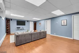 21 McGuire St, Woodbridge Township, NJ 08840 - Photo 15