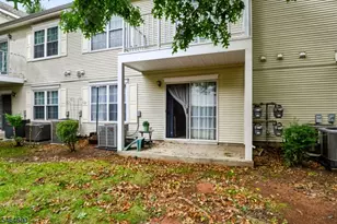 90 Edward Dr, Franklin Township, NJ 08823 - Photo 23