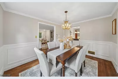 2382 Longfellow Ave, Scotch Plains Township, NJ 07076 - Photo 5