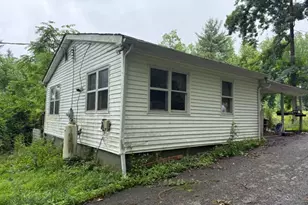 14 Landsdown Rd, Franklin Township, NJ 08801 - Photo 3