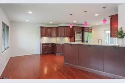 77 Schwinn Dr, Clark Township, NJ 07066 - Photo 9