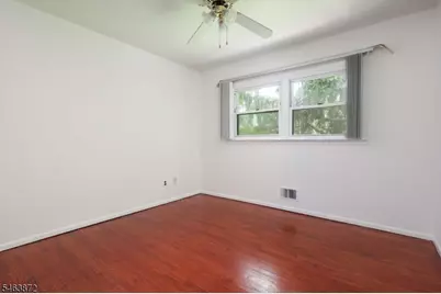 77 Schwinn Dr, Clark Township, NJ 07066 - Photo 21