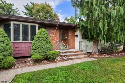 77 Schwinn Dr, Clark Township, NJ 07066 - Photo 3
