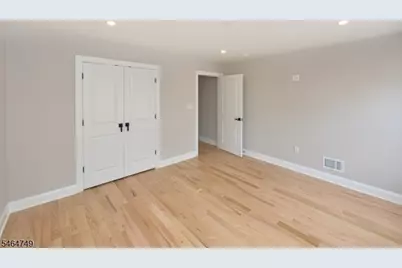 49 Center St, Clifton, NJ 07011 - Photo 11