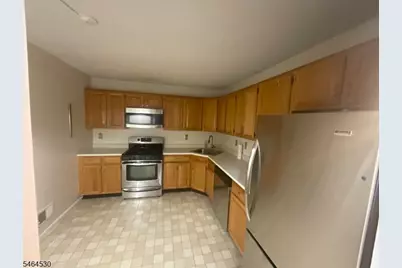 106 Amethyst Way, Franklin Township, NJ 08823 - Photo 3