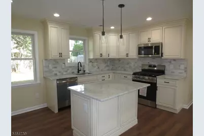 104 Andrew St, Green Brook Township, NJ 08812 - Photo 9