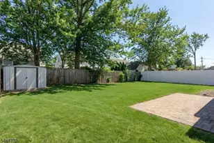 104 Andrew St, Green Brook Township, NJ 08812 - Photo 7