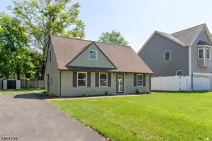 104 Andrew St, Green Brook Township, NJ 08812 - Photo 3