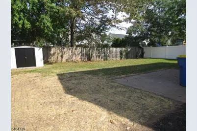 104 Andrew St, Green Brook Township, NJ 08812 - Photo 5