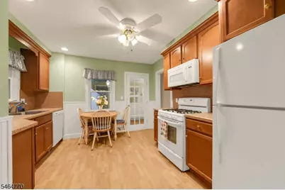 842 Travers St, Union Township, NJ 07083 - Photo 7